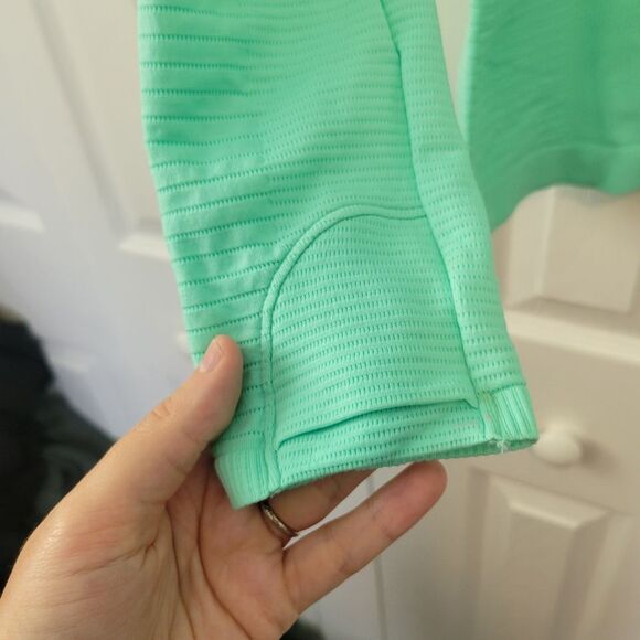 Athleta Flurry Blizzard Rib Turtleneck Size Small Mint Green Long Sleeve - Picture 4 of 7